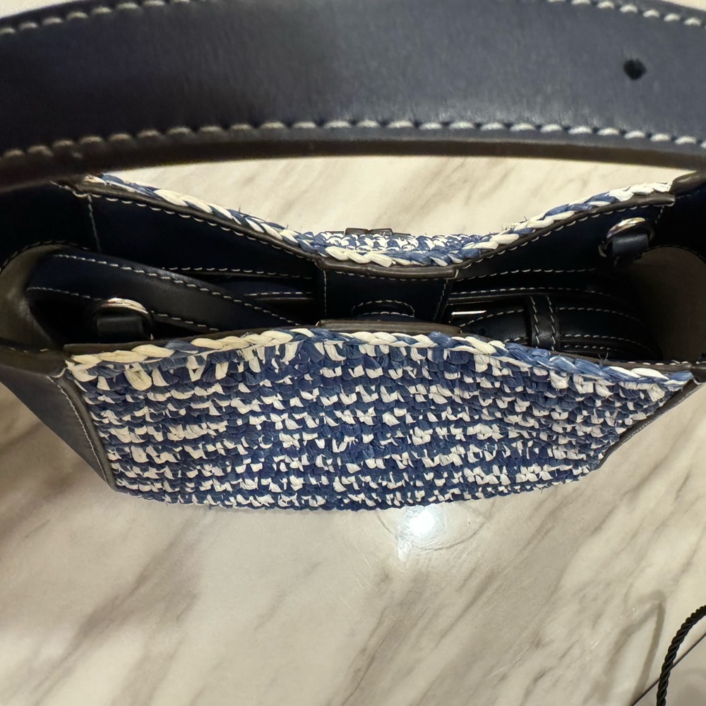 Tory Burch Thea Straw Small Bucket Bag in Blue Melange - Picture 5 of 9